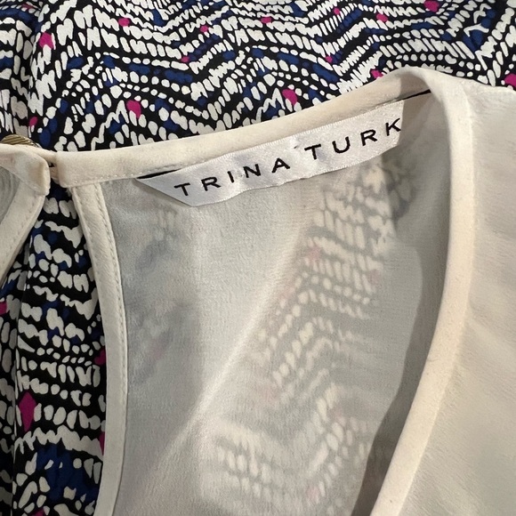 Trina Turk White,Red and Black Pleated Sleeveless Blouse - Picture 3 of 3